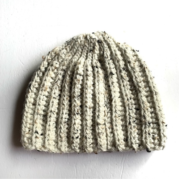 New Handmade Crochet Adult Winter Hat - Picture 6 of 6